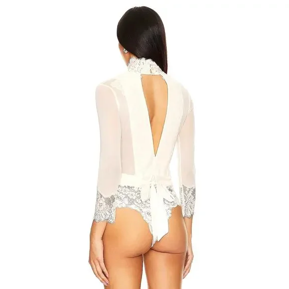 We Are HAH Take HAH Bow Reversible Bodysuit Creme Shear Lace Plunge NWT size M - Picture 4 of 15